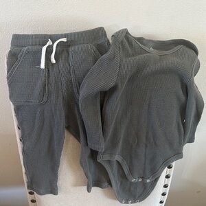 Little Co Lauren Conrad Organic Cotton Waffle Knit Pants Top Set Gray 18 Months